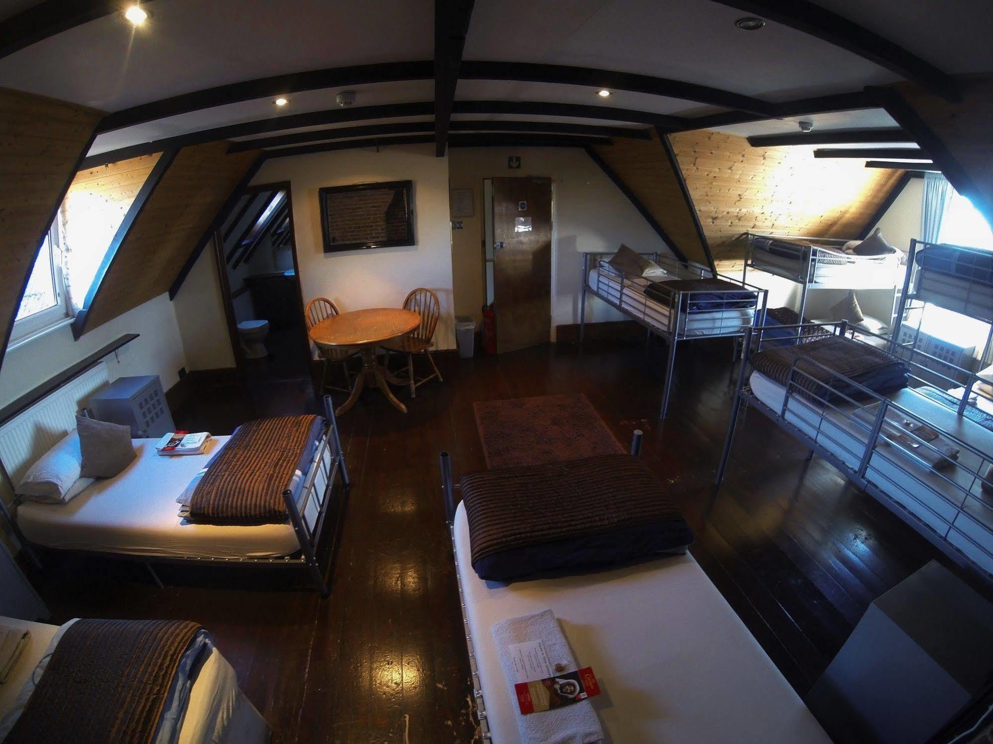 Kipps Backpackers Canterbury Esterno foto